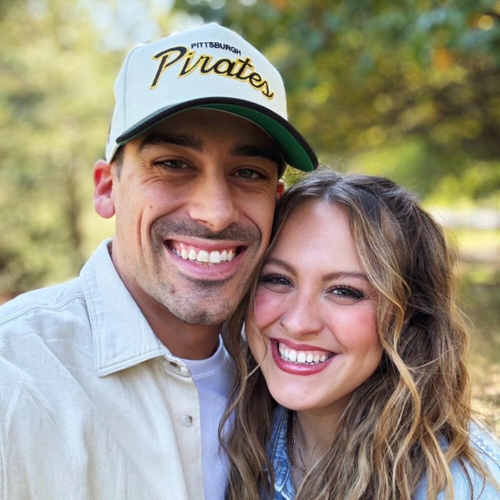 Meet your Poshers, Jon & Korinne